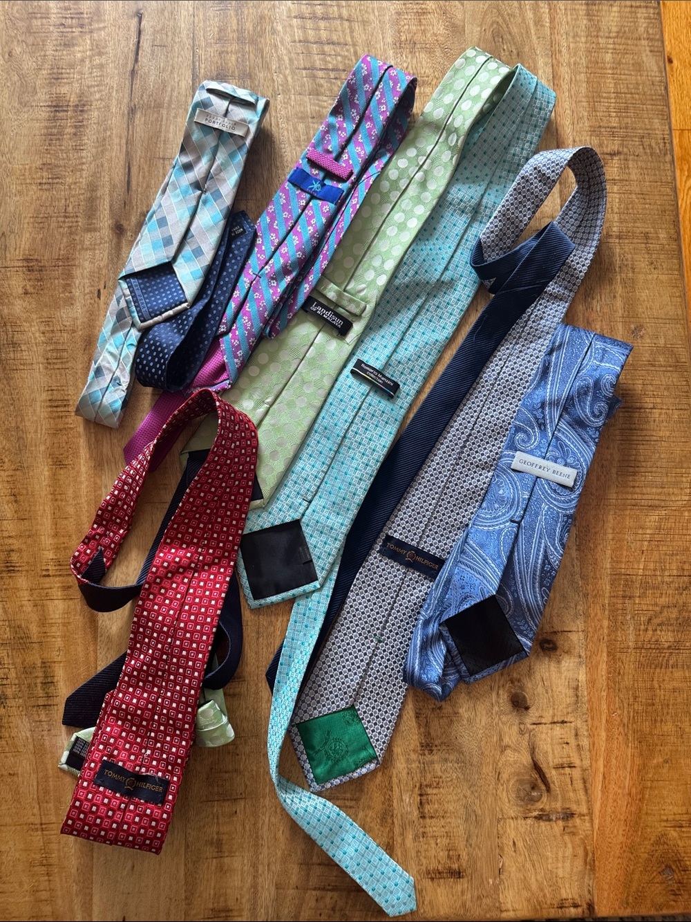Assorted Men's ties Neckties - Multi Colors, widths , brands , materials EUC